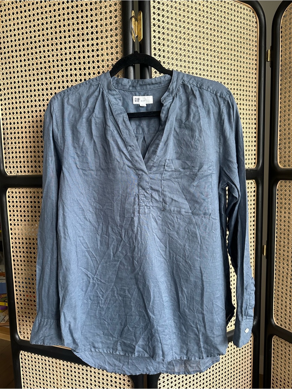 GAP Long-Sleeve Blue Linen Popover Shirt